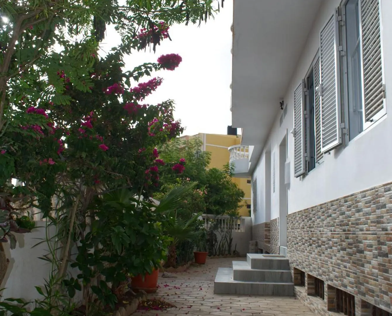 Apart Laginha Tess & To Mindelo Apartamento