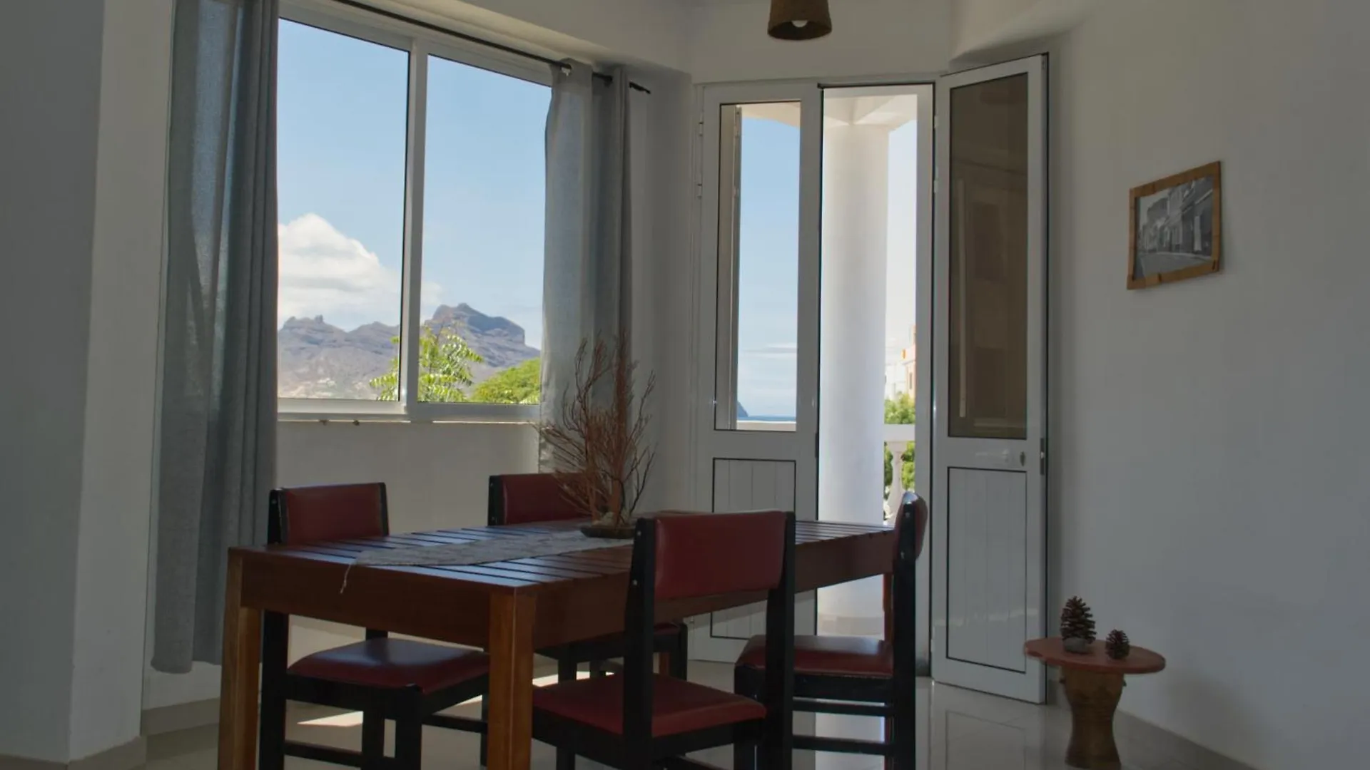 Apart Laginha Tess & To Mindelo Apartamento